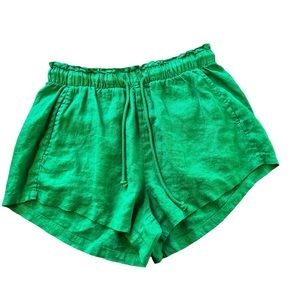 Offers Welcome - Left on Friday Kelly Green Linen Getaway Shorts Size Small